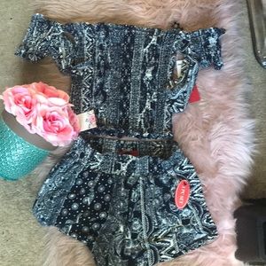 2 Piece Set